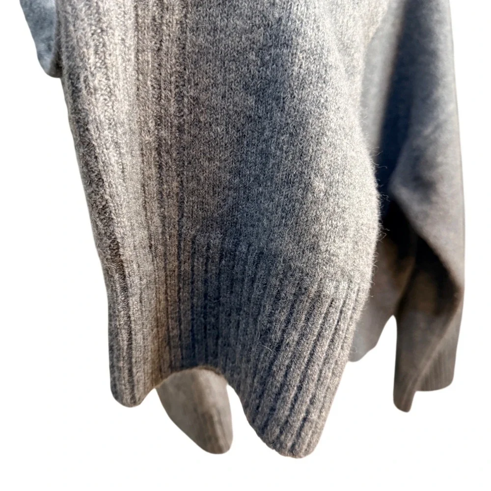 J Crew Grey V Neck Cropped Sweater Women Ribbed Trim‎ Knit Cozy Casual Sz Large